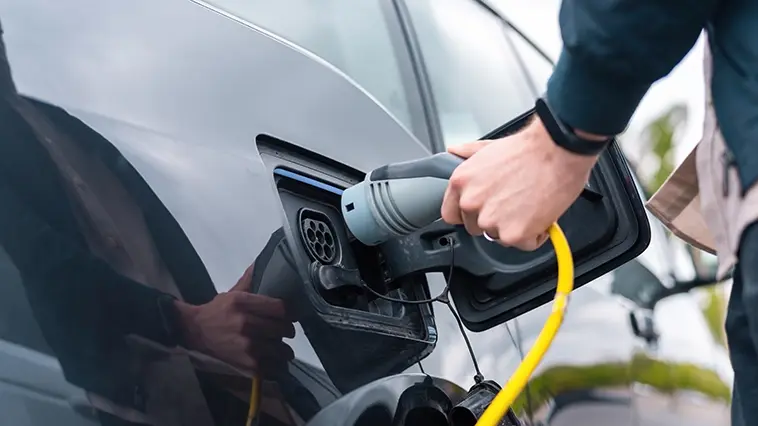 EL AUGE DE LOS VEHÍCULOS ELÉCTRICOS