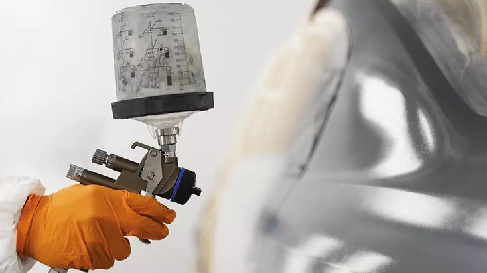 CÓMO ELEGIR LA PINTURA PERFECTA PARA TU AUTO